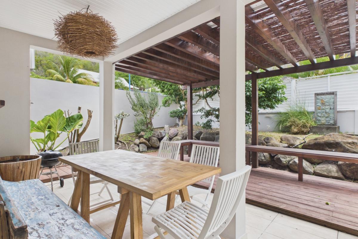 barbecue-charbon-exterieur-repas-plein-air (2)